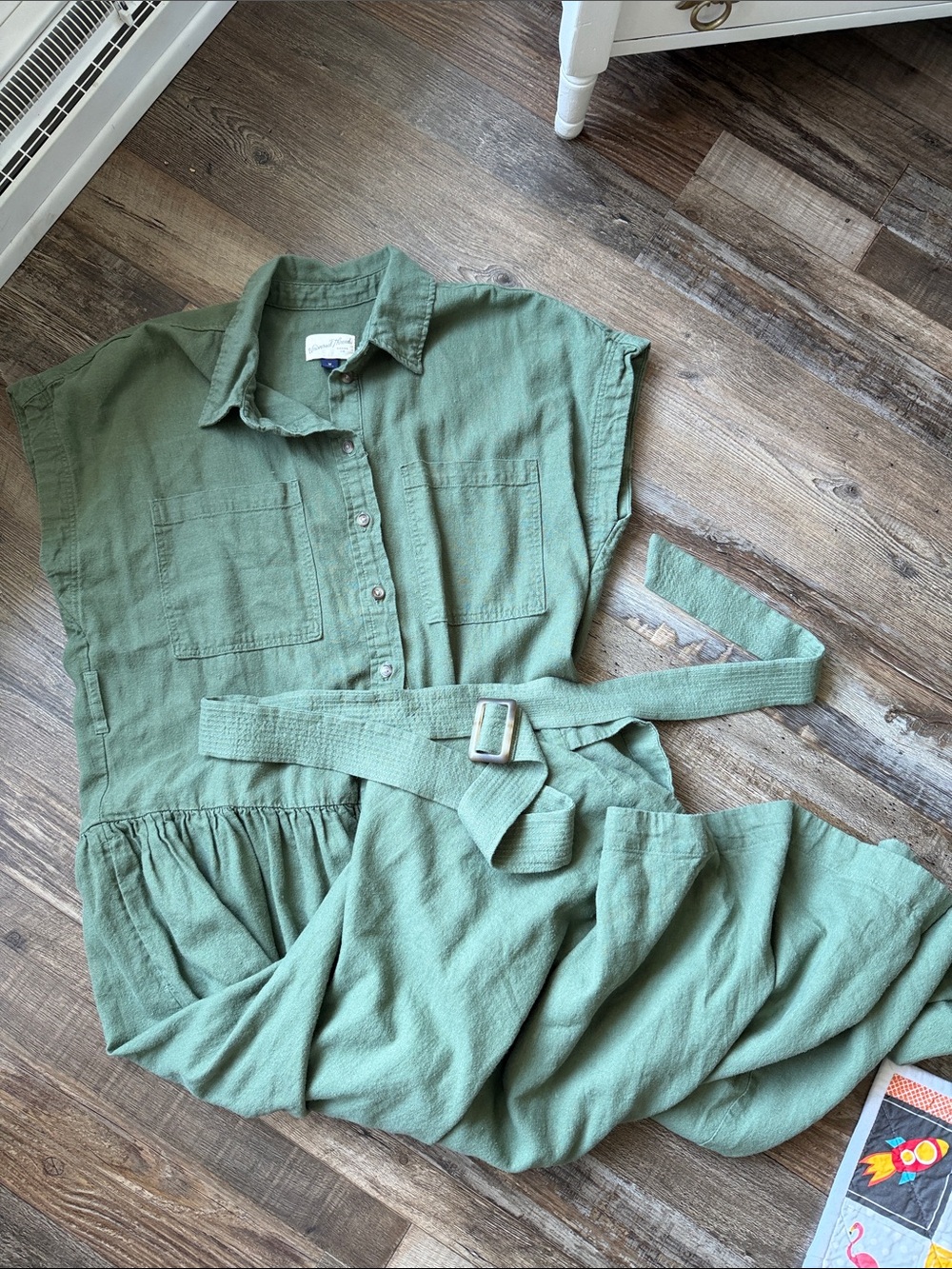 Universal thread green linen blend dress with belt and pockets women’s medium
